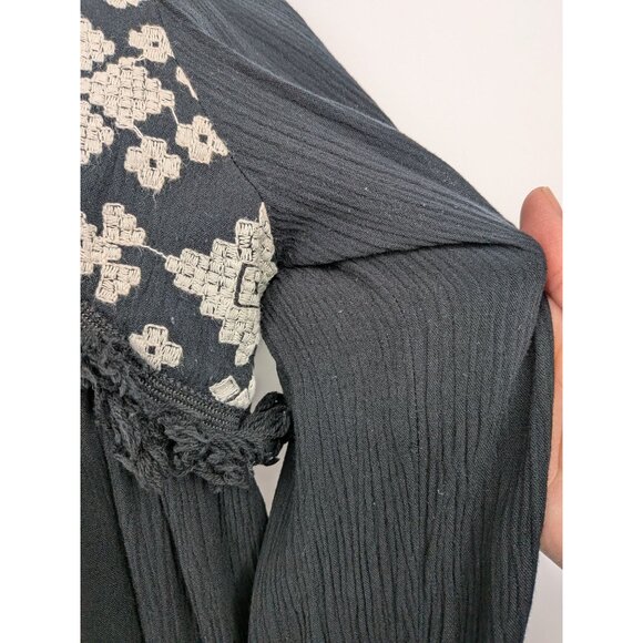 Mossimo Peasant Top Women Size M Crinkle Gauze Embroidered Boho Tassels Festival - Picture 3 of 12